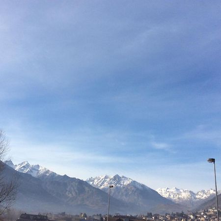 Affittacamere Smile Accomodation Aosta Exterior foto