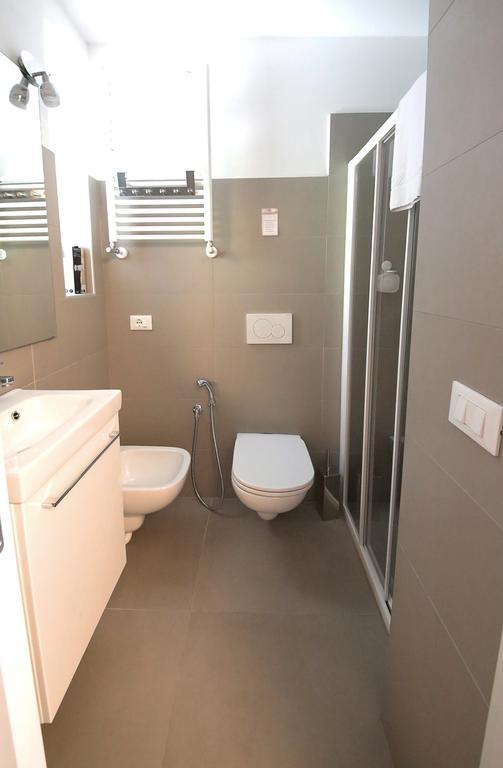 Affittacamere Smile Accomodation Aosta Exterior foto