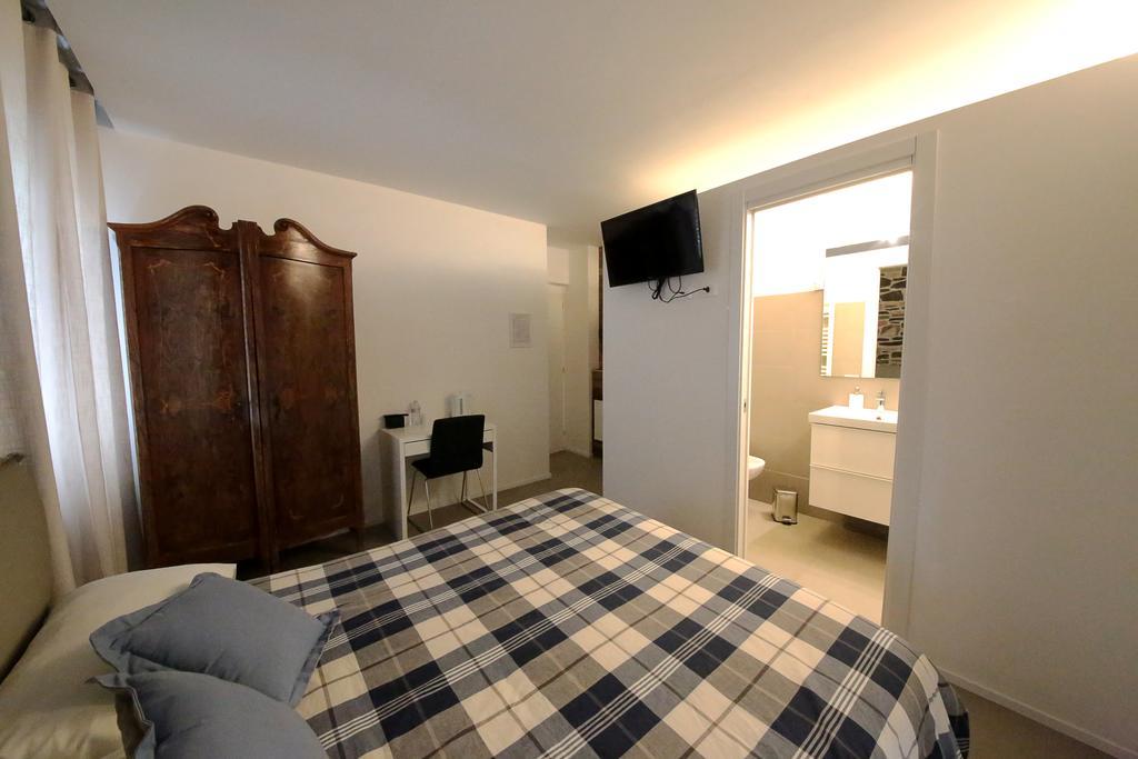 Affittacamere Smile Accomodation Aosta Exterior foto